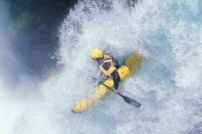 开云体育网页版入口-乔治外线防守压制对手核心，乔治防守效率